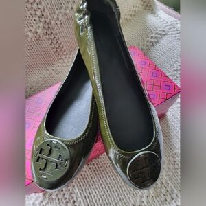 NWT Tory Burch Patent Mini Leather Ballet travel flat..NWT